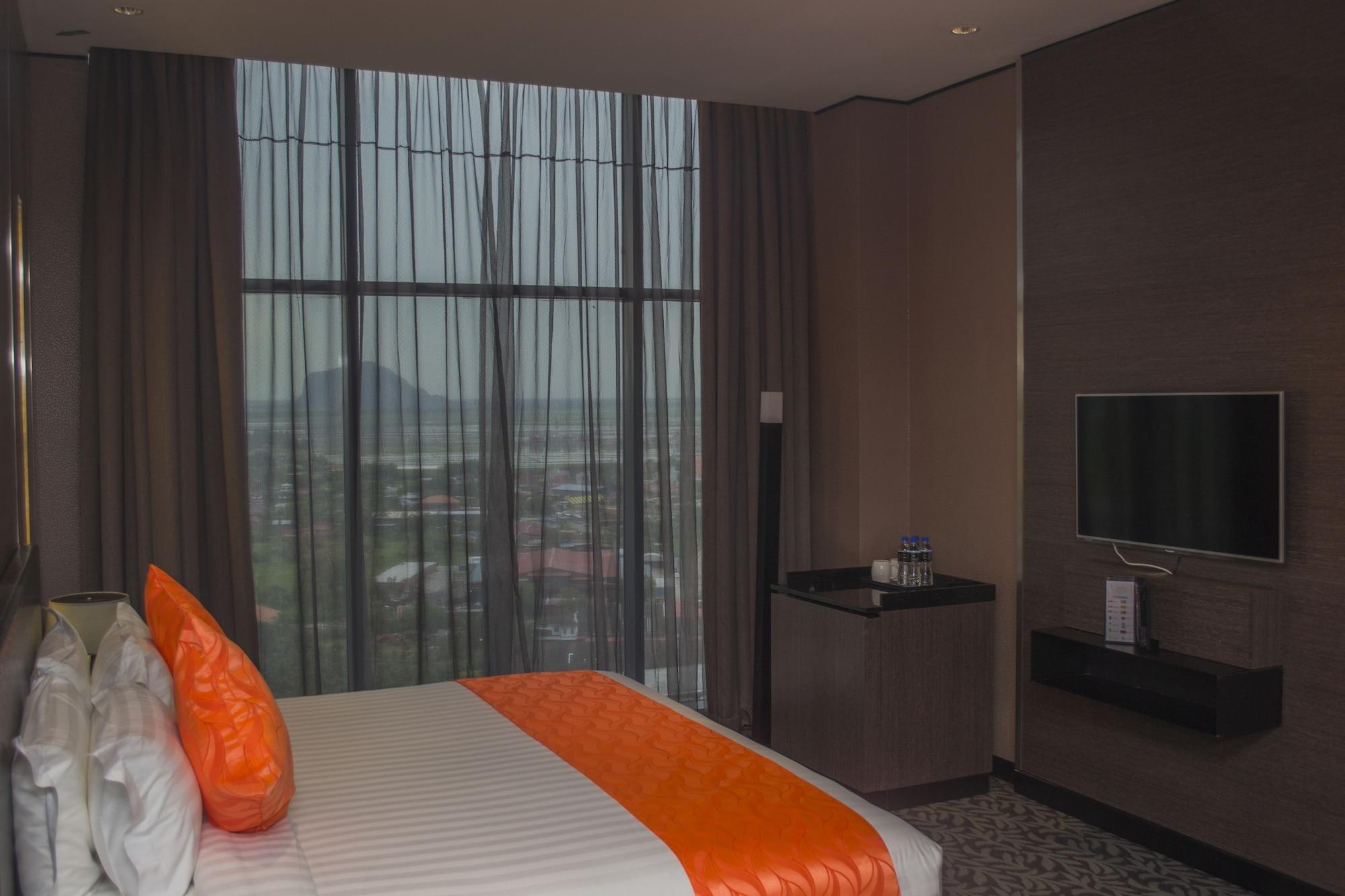 Grand Alora Hotel Алор Сетар Екстериор снимка