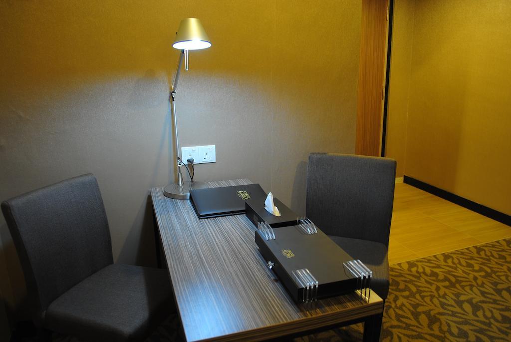 Grand Alora Hotel Алор Сетар Екстериор снимка