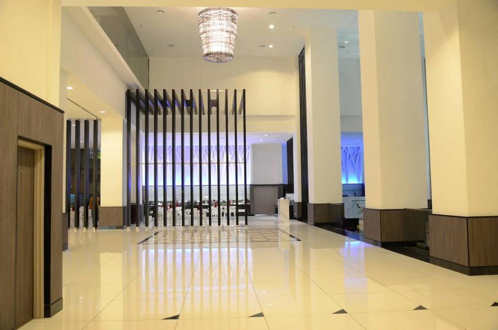 Grand Alora Hotel Алор Сетар Екстериор снимка