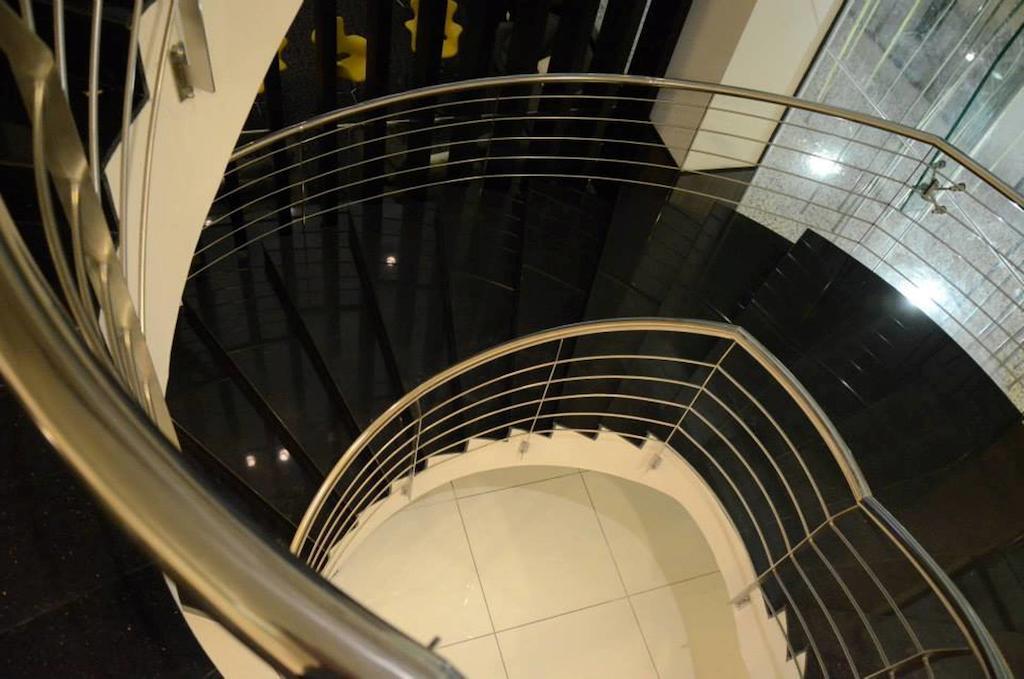 Grand Alora Hotel Алор Сетар Екстериор снимка
