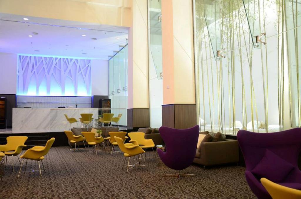 Grand Alora Hotel Алор Сетар Екстериор снимка