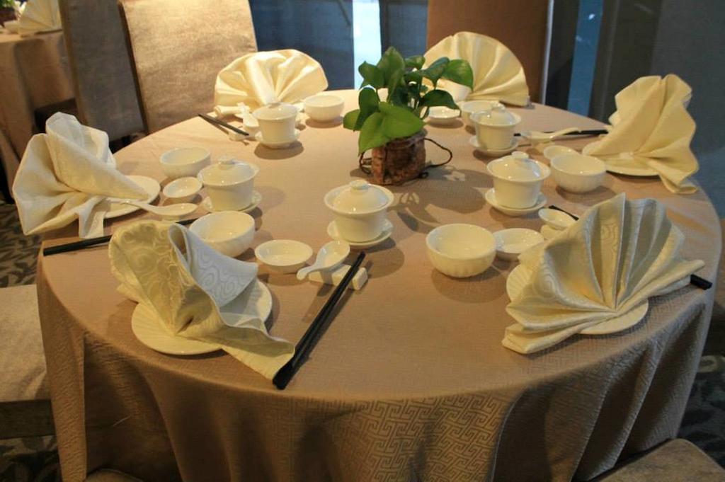 Grand Alora Hotel Алор Сетар Екстериор снимка